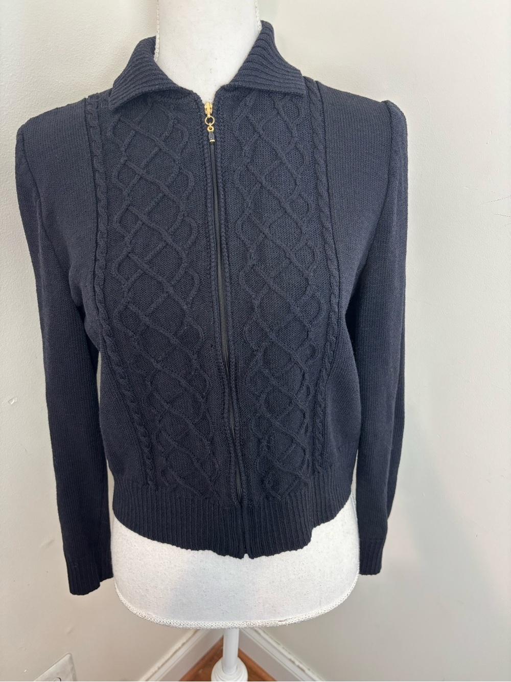 St. John Collection Zip-front Sweater Jacket In Navy Blue Size 4